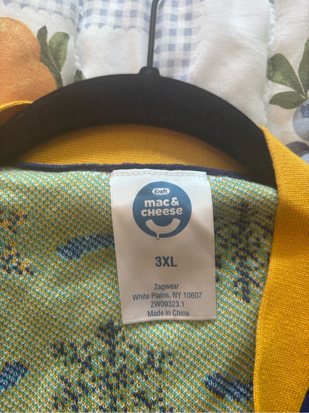 Kraft Mac and Cheese Unisex Ugly Christmas / Winter Sweater - Picture 5 of 6